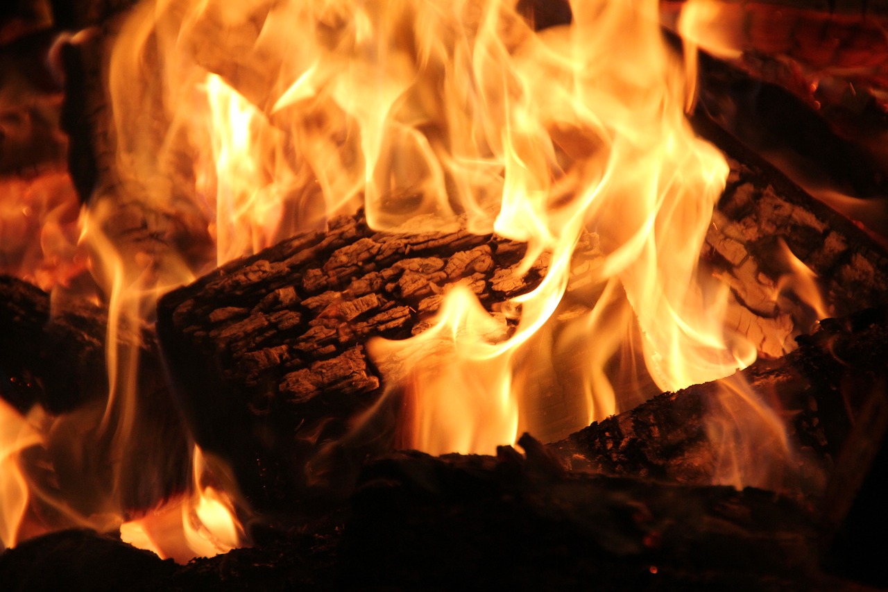 Expert Fireplace Cleaning in Willow Springs, IL Professional Fireplace Cleaning Services In Willow Springs Illinois